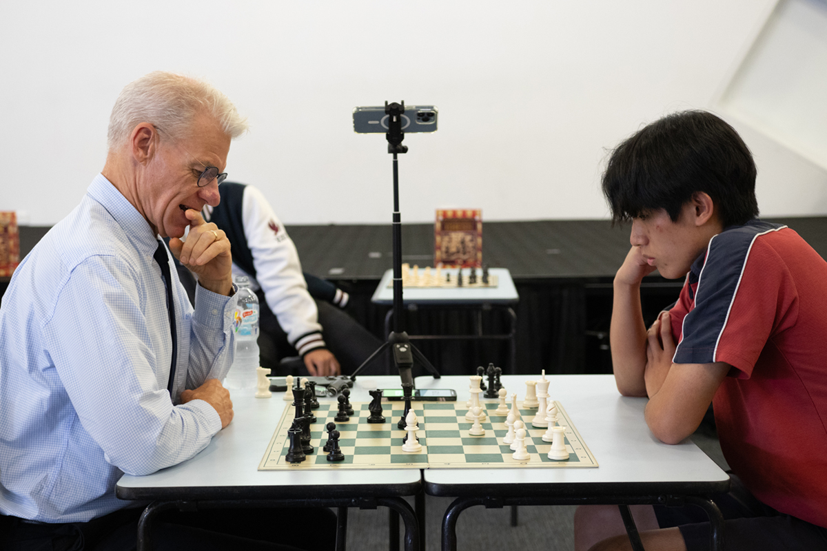 Chess masters show virtues of a slower pace of sport, Chess